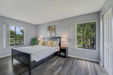 Condo in West Palm Beach, Florida, 2 bedrooms № 2185136 - photo 20