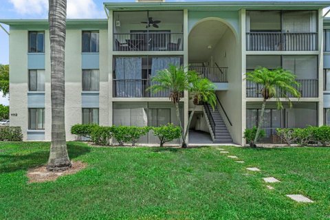 Condo in West Palm Beach, Florida, 2 bedrooms № 2185136 - photo 29