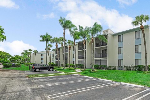 Condo in West Palm Beach, Florida, 2 bedrooms № 2185136 - photo 30