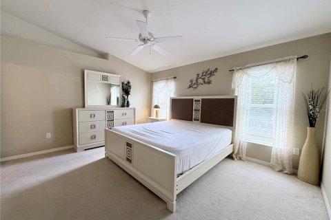 House in Wesley Chapel, Florida 4 bedrooms, 181.72 sq.m. № 1583296 - photo 7