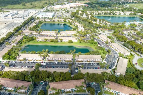 Copropriété à vendre à Homestead, Floride: 3 chambres, 95.13 m2 № 2297477 - photo 28