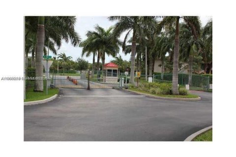 Copropriété à vendre à Homestead, Floride: 3 chambres, 95.13 m2 № 2297477 - photo 27