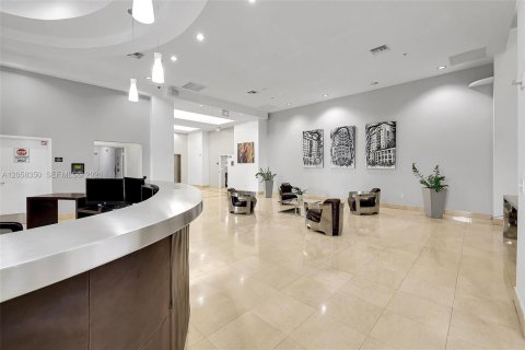 Купить кондоминиум в Майами, Флорида 1 спальня, 73.95м2, № 2168150 - фото 23