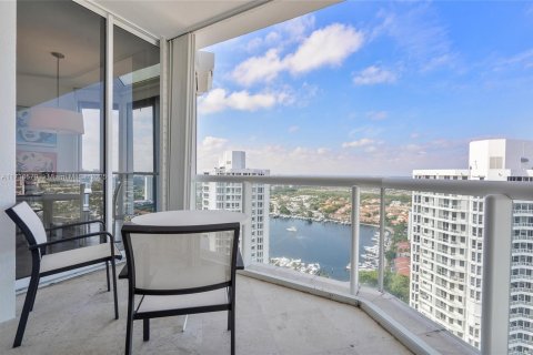Condo in Aventura, Florida, 3 bedrooms  № 1703987 - photo 17