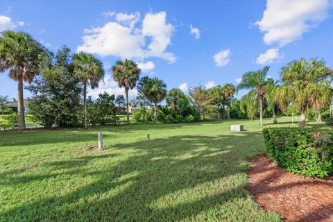 House in Sarasota, Florida 2 bedrooms, 127.65 sq.m. № 2393933 - photo 22