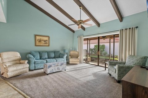 House in Sarasota, Florida 2 bedrooms, 127.65 sq.m. № 2393933 - photo 3