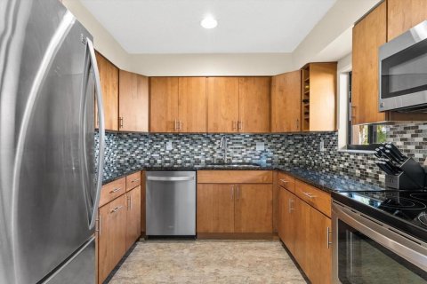 House in Sarasota, Florida 2 bedrooms, 127.65 sq.m. № 2393933 - photo 5