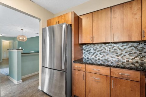 House in Sarasota, Florida 2 bedrooms, 127.65 sq.m. № 2393933 - photo 8