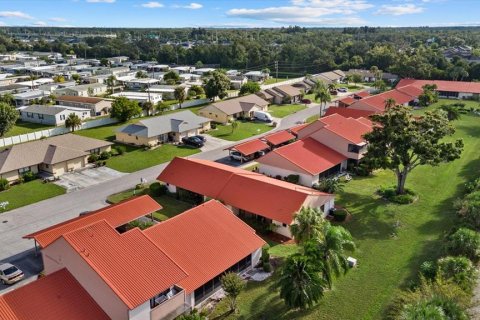 House in Sarasota, Florida 2 bedrooms, 127.65 sq.m. № 2393933 - photo 28