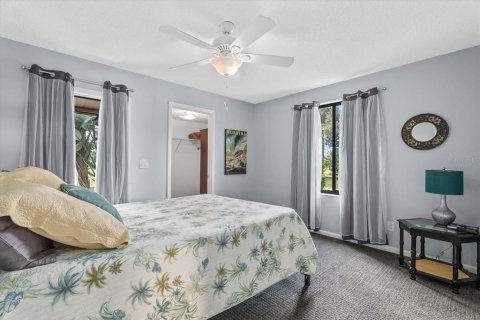 House in Sarasota, Florida 2 bedrooms, 127.65 sq.m. № 2393933 - photo 17
