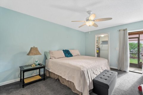 House in Sarasota, Florida 2 bedrooms, 127.65 sq.m. № 2393933 - photo 12