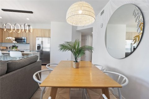 Купить кондоминиум в Майами, Флорида 2 спальни, 98.66м2, № 1935024 - фото 17
