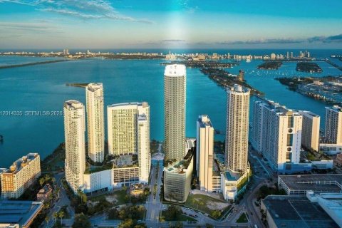 Condominio en alquiler en Miami, Florida, 1 dormitorio, 96.43 m2 № 2076402 - foto 9