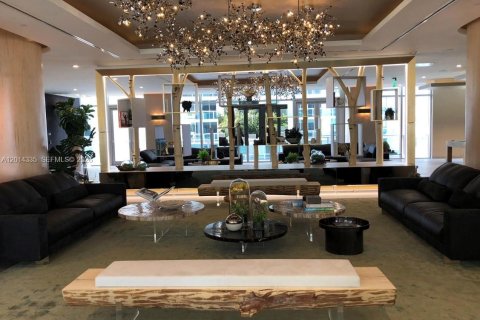 Condominio en alquiler en Miami, Florida, 1 dormitorio, 96.43 m2 № 2076402 - foto 11