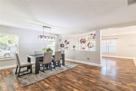 Villa ou maison à vendre à Mount Dora, Floride: 3 chambres, 178.37 m2 № 2151647 - photo 5