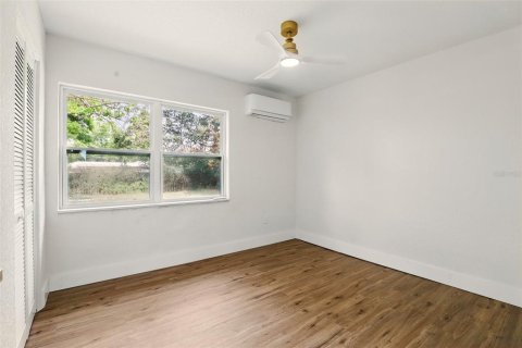 Casa en venta en Orlando, Florida, 3 dormitorios, 124.86 m2 № 1918325 - foto 15