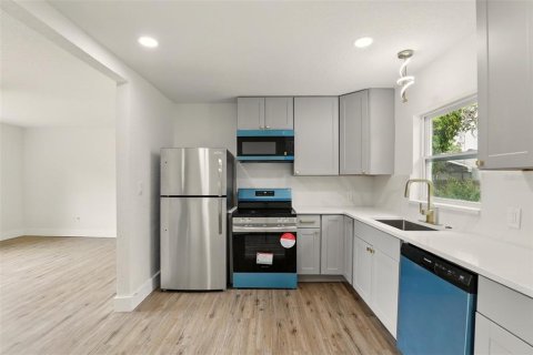 Casa en venta en Orlando, Florida, 3 dormitorios, 124.86 m2 № 1918325 - foto 7
