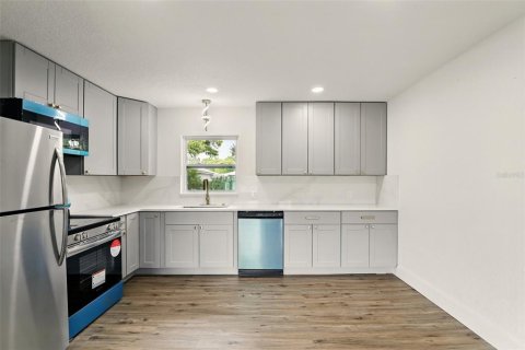Casa en venta en Orlando, Florida, 3 dormitorios, 124.86 m2 № 1918325 - foto 6