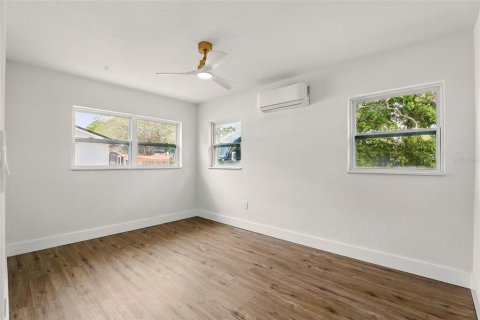 Casa en venta en Orlando, Florida, 3 dormitorios, 124.86 m2 № 1918325 - foto 13