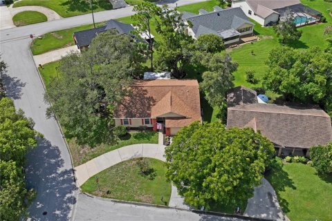 House in Hudson, Florida 3 bedrooms, 170.48 sq.m. № 2157200 - photo 2
