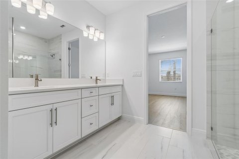 Townhouse in Bradenton, Florida 3 bedrooms, 223.52 sq.m. № 2093280 - photo 12