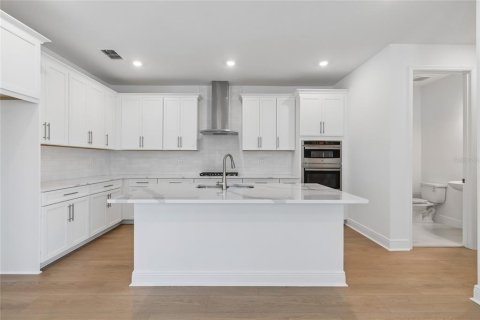 Townhouse in Bradenton, Florida 3 bedrooms, 223.52 sq.m. № 2093280 - photo 5