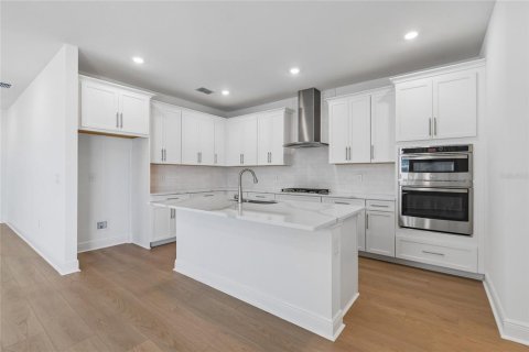 Townhouse in Bradenton, Florida 3 bedrooms, 223.52 sq.m. № 2093280 - photo 6