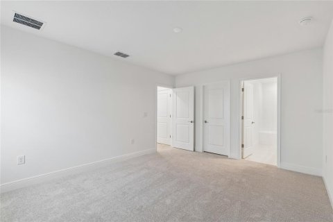 Townhouse in Bradenton, Florida 3 bedrooms, 223.52 sq.m. № 2093280 - photo 19