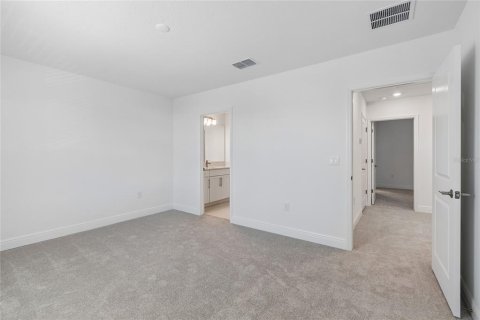 Townhouse in Bradenton, Florida 3 bedrooms, 223.52 sq.m. № 2093280 - photo 15