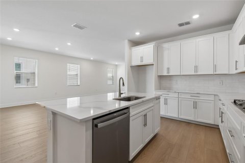 Townhouse in Bradenton, Florida 3 bedrooms, 223.52 sq.m. № 2093280 - photo 8