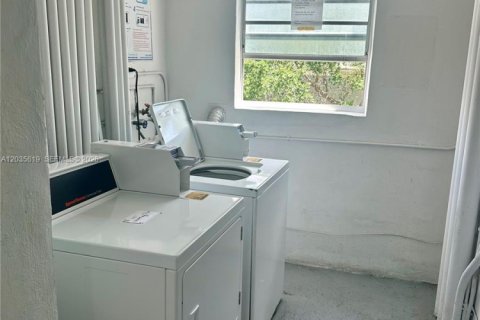 Copropriété à vendre à Miami Beach, Floride: 37.9 m2 № 2084230 - photo 6