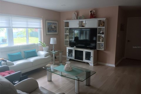 Casa en venta en Lakeland, Florida, 3 dormitorios, 157.38 m2 № 1787832 - foto 13