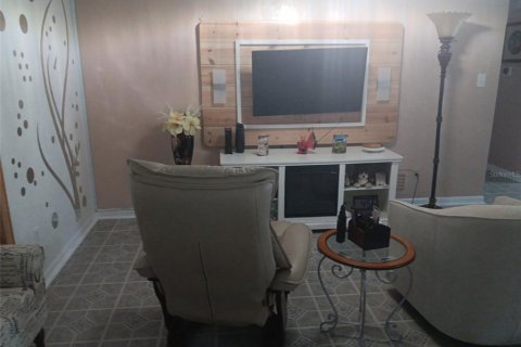 Casa en venta en Lakeland, Florida, 3 dormitorios, 157.38 m2 № 1787832 - foto 10