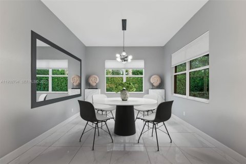 House in Lake Worth, Florida 3 bedrooms, 254.65 sq.m. № 1994979 - photo 15