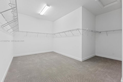 House in Lake Worth, Florida 3 bedrooms, 254.65 sq.m. № 1994979 - photo 27