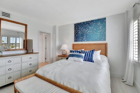 Condo in Delray Beach, Florida, 2 bedrooms № 2382959 - photo 21
