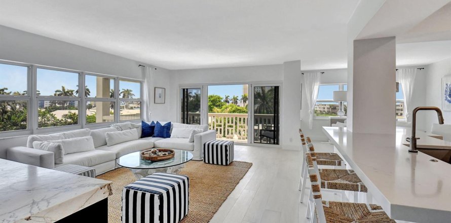 Condo in Delray Beach, Florida, 2 bedrooms № 2382959