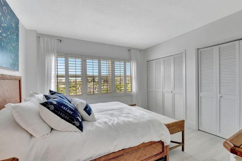 Condo in Delray Beach, Florida, 2 bedrooms № 2382959 - photo 20