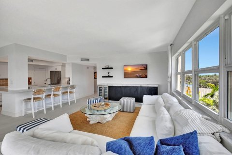 Condo in Delray Beach, Florida, 2 bedrooms № 2382959 - photo 7