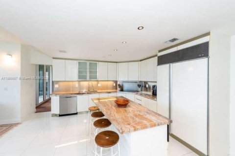 Condominio en alquiler en Key Biscayne, Florida, 3 dormitorios, 274.06 m2 № 1895833 - foto 12