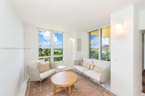 Condo in Key Biscayne, Florida, 3 bedrooms  № 1895833 - photo 13