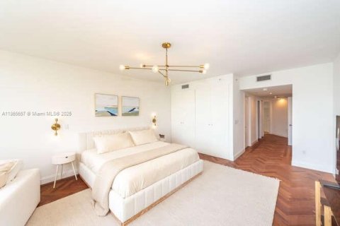 Condo in Key Biscayne, Florida, 3 bedrooms  № 1895833 - photo 16