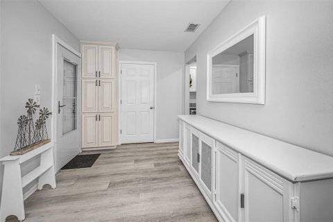 Condominio en venta en Saint Petersburg, Florida, 2 dormitorios, 93.83 m2 № 2148141 - foto 27