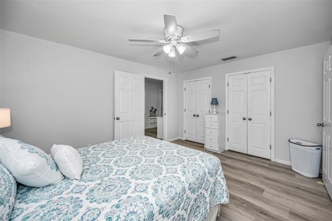 Condominio en venta en Saint Petersburg, Florida, 2 dormitorios, 93.83 m2 № 2148141 - foto 19