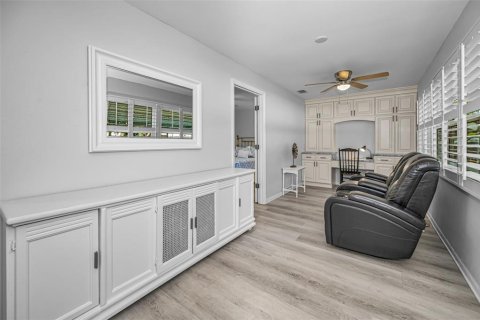 Condominio en venta en Saint Petersburg, Florida, 2 dormitorios, 93.83 m2 № 2148141 - foto 29