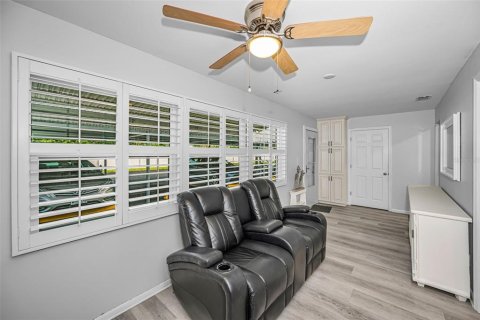 Condominio en venta en Saint Petersburg, Florida, 2 dormitorios, 93.83 m2 № 2148141 - foto 24