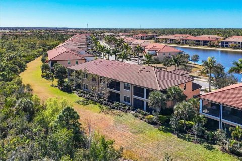 Condo in Venice, Florida, 3 bedrooms № 2396250 - photo 10