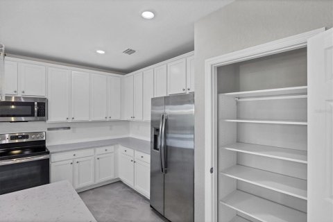 Condo in Venice, Florida, 3 bedrooms № 2396250 - photo 18