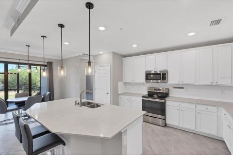 Condo in Venice, Florida, 3 bedrooms № 2396250 - photo 19