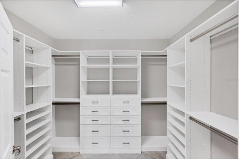 Condo in Venice, Florida, 3 bedrooms № 2396250 - photo 27